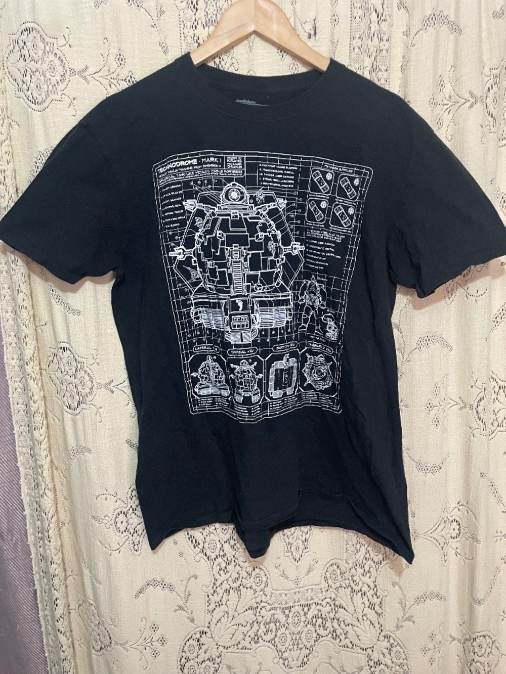 Lootwear: ninja turtles shirt